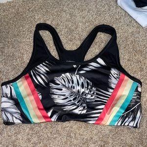 Women’s pink sports bra